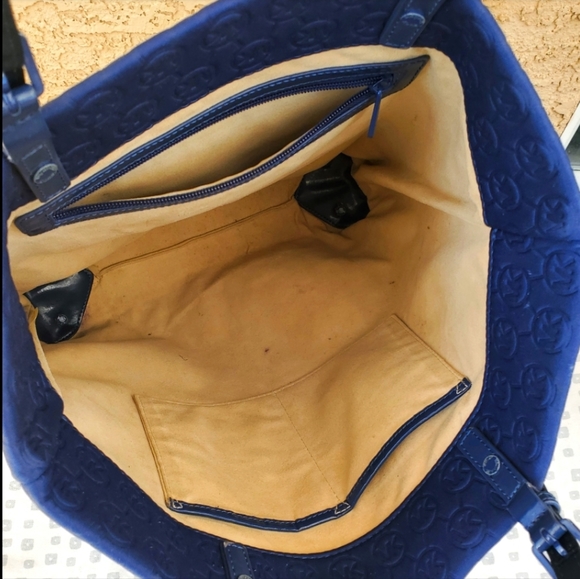 Michael Kors Jet Set Signature Embossed MK Logo Blue Neoprene Shoulder Tote Bag - Picture 13 of 16